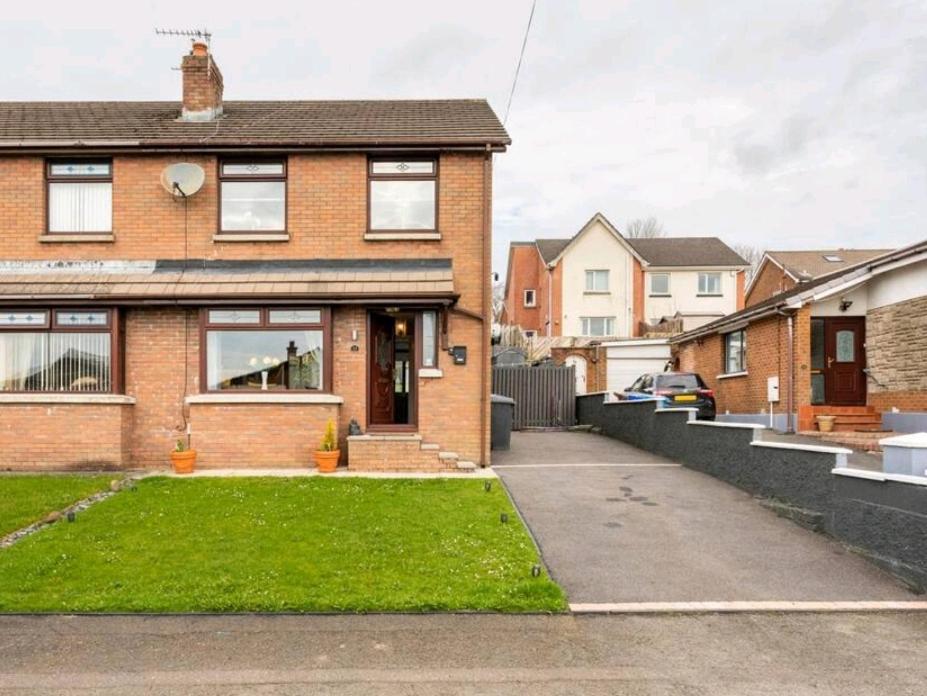 Spacious House City Skyline And Mountain Views Close Too Belfast Centre And Airports Free Parking Exterior foto